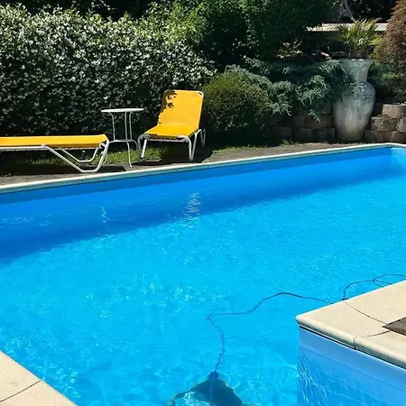 公寓 Lucy With Shared Pool Cambiasca